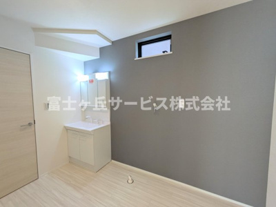 【脱衣所】 | 浜松市中央区曳馬4丁目 新築一戸建て 2号棟 | 脱衣場です
