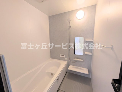 【浴室】 | 浜松市中央区曳馬4丁目 新築一戸建て 2号棟 | 風呂です
