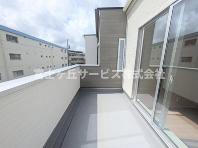 【バルコニー】 | 浜松市中央区曳馬4丁目 新築一戸建て 3号棟 | バルコニーです