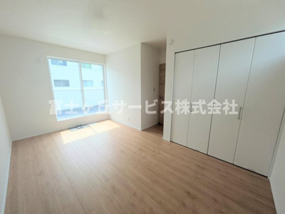 【洋室】 | 浜松市中央区曳馬4丁目 新築一戸建て 3号棟 | 洋室です