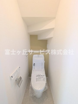 【トイレ】 | 浜松市中央区曳馬4丁目 新築一戸建て 3号棟 | １F2F同タイプのトイレがあります