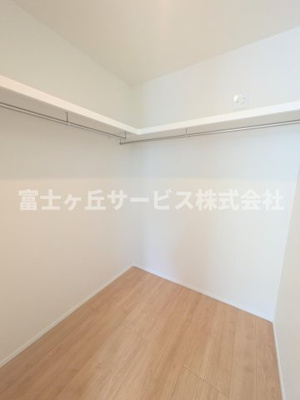 【収納】 | 浜松市中央区曳馬4丁目 新築一戸建て 4号棟 | ウォークインクローゼットです