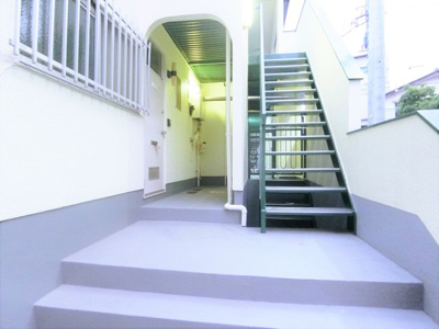 【エントランス】 | サンハイツコーノ | 清潔なエントランスです