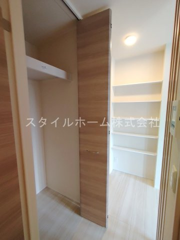 ウェストテラス大西の収納|別部屋写真です。