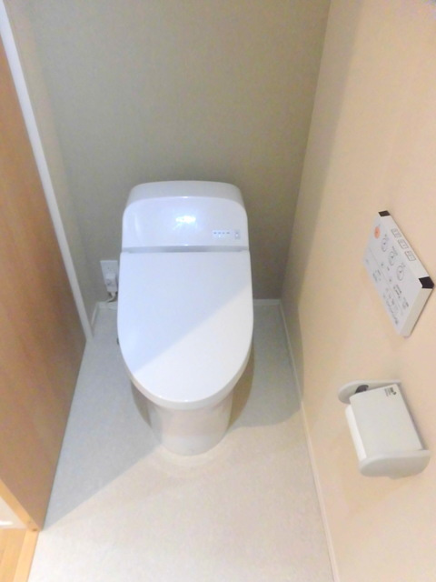 上北沢４丁目メゾンのトイレ|ウォッシュレット付きトイレ