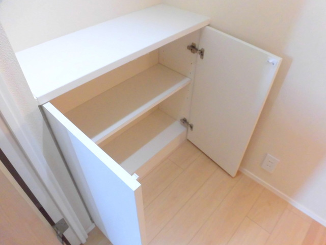 上北沢４丁目メゾンの収納|収納６箇所★階段上の収納