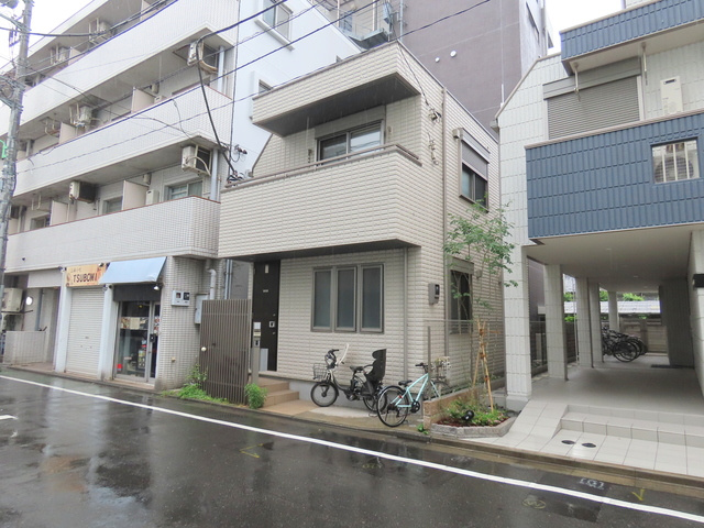 上北沢４丁目メゾンの外観