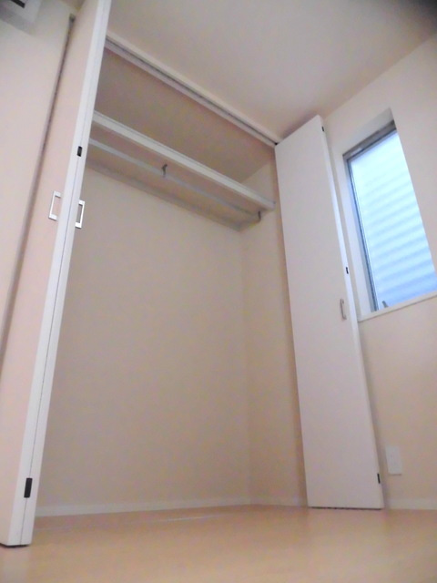 上北沢４丁目メゾンの収納|大型クローゼット