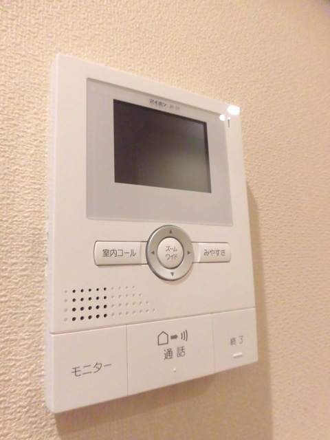 上北沢４丁目メゾンのセキュリティ|1・2階でも確認可能TVモニターインターホン