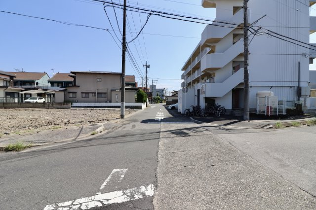 足利市田中町の売地の前面道路含む現地写真