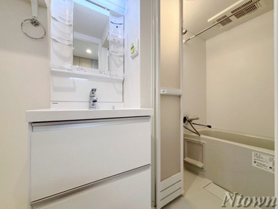 【洗面所】 | ルーナ本陣 | 脱衣スペースもあります