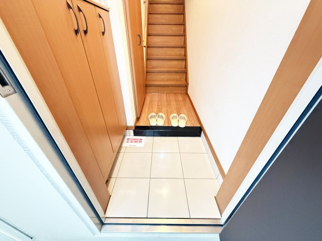 モンシェリカメリアⅢの玄関