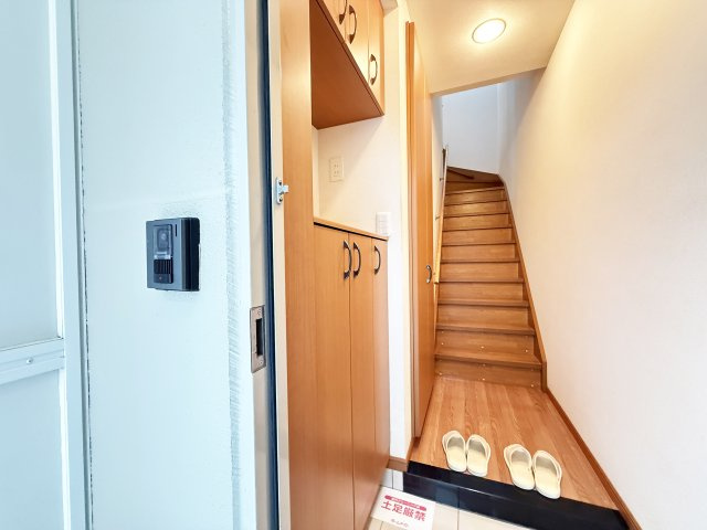 モンシェリカメリアⅢの玄関