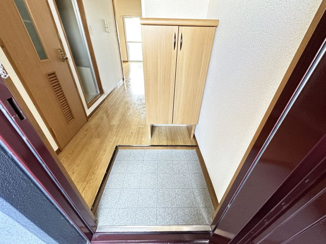 クレメント南宝永の玄関