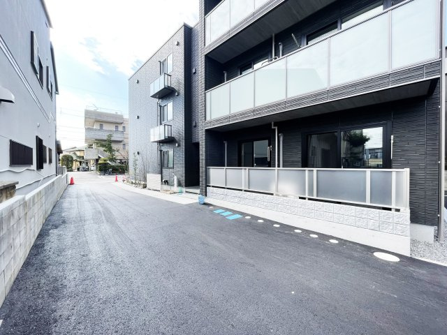 ＨＬ９　ｔｏｍｉｄａｂａｓｈｉ【ＢＥＬＳ認証】の駐車場