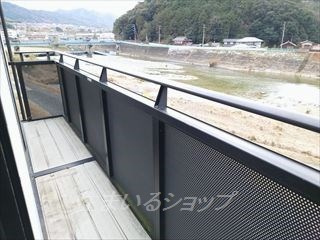 ビューテラス渡辺のバルコニー