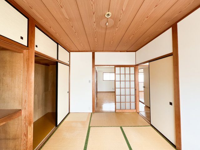 インペリアル西本Ⅰの和室