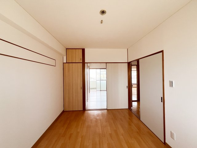 インペリアル西本Ⅰの洋室