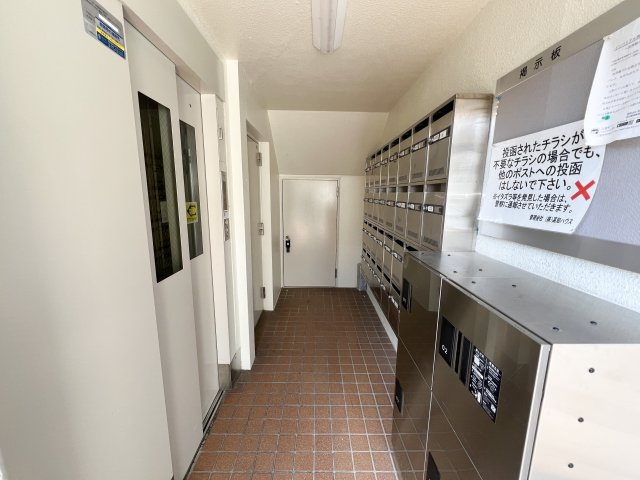 インペリアル西本Ⅰのロビー