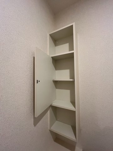 フォンテーヌ逆瀬川のその他共用部分|ゴミ置き場です