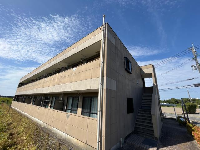 ＳＵＣＣＥＥＤの外観|外観写真（昼）