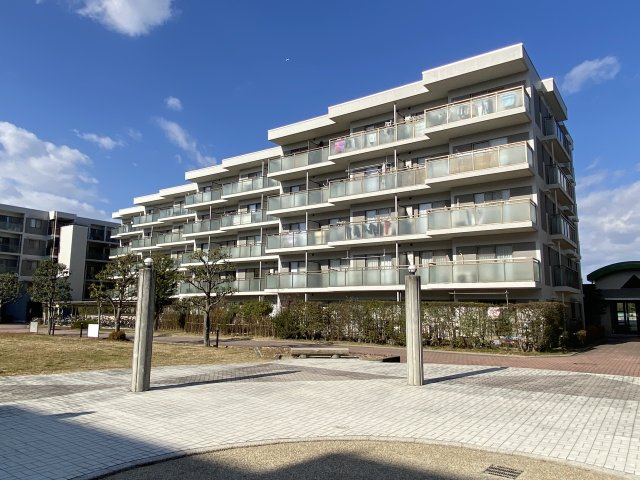ドエルアルス木津南　リノベーションマンションの外観|きれいな外観です
