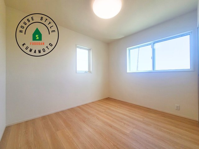 熊本市北区梶尾町第10-5棟（1号棟）の洋室|採光良好な洋室は全居室、複層ガラスの遮熱効果と断熱効果で、一年中快適に過ごせます。