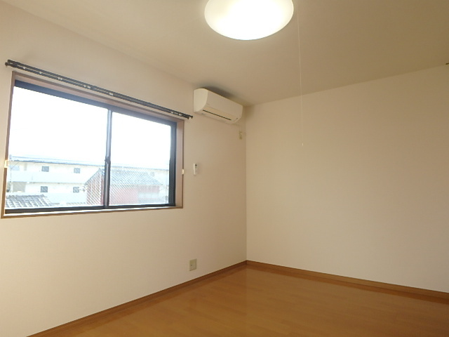 パープルの洋室|E号室の写真（イメージ）