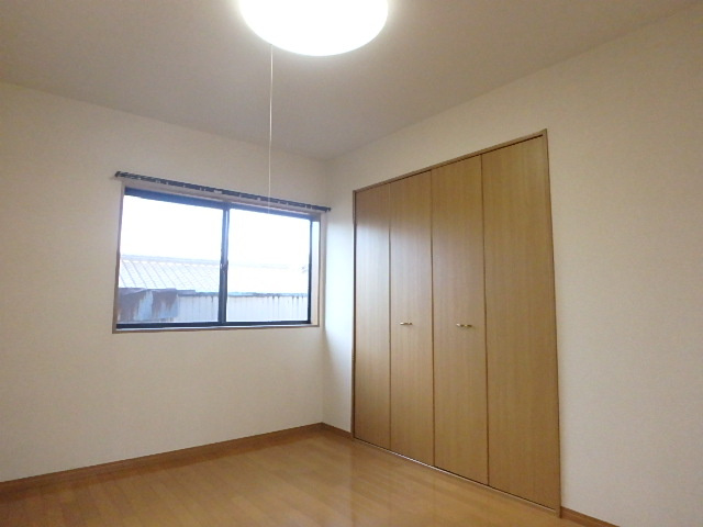 パープルの洋室|E号室の写真（イメージ）