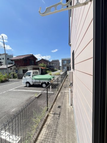 パープルのバルコニー