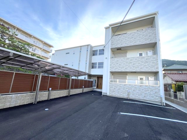 ラモーナ北条Ⅰの駐車場