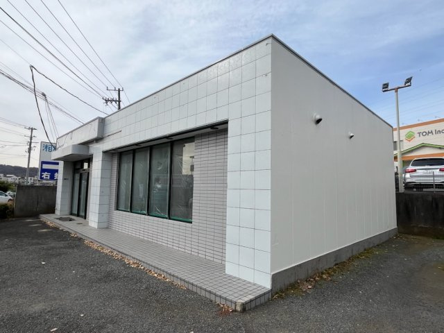 秦野市富士見町　貸店舗・貸事務所の外観