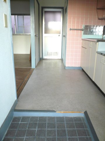 石原ビルの玄関|落ち着いた玄関です