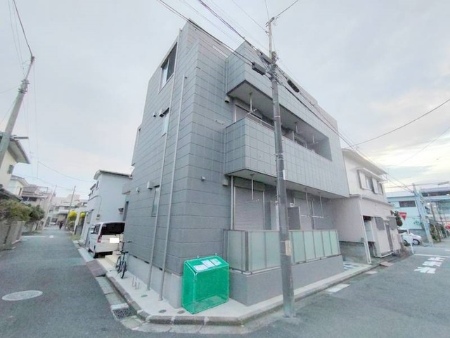 ＢＯＮＨＥＵＲ　ＦＡＭＩＬＩＡの外観