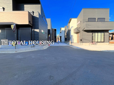 【前面道路含む現地写真】 | 立川市柴崎町5丁目　新築戸建　全4棟(3号棟)