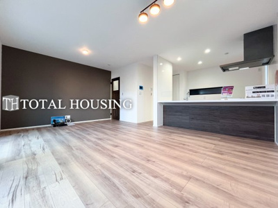 【居間・リビング】 | 立川市柴崎町5丁目　新築戸建　全4棟(3号棟)