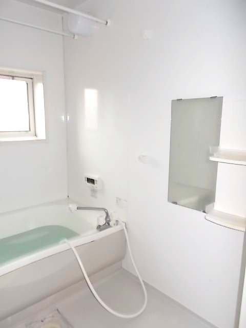 グランポルテＢの浴室