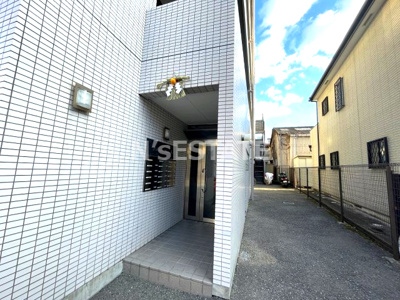 【エントランス】 | リボーン島田