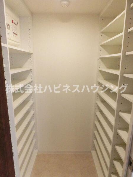 パークシティ柏の葉キャンパス　ザ・ゲートタワー　ウエストの収納