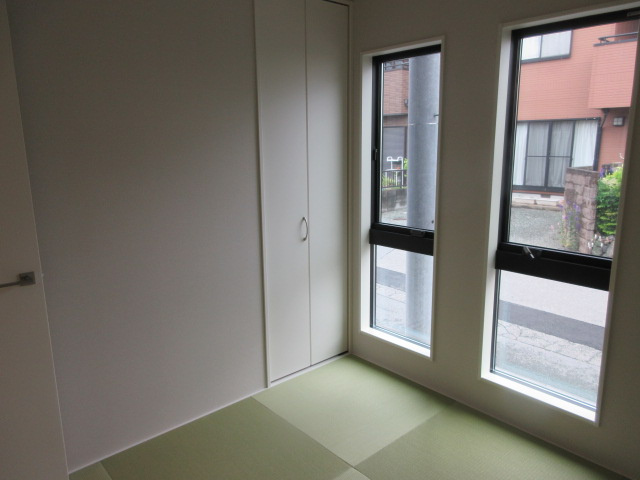 【仲介手数料無料】新築後未入居戸建　東松山市小松原町21-10（全2棟）の和室