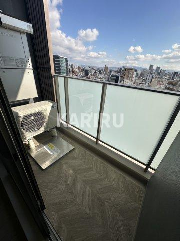 ザ・パークハビオ都島テラス のバルコニー|フロアごとにカラーが違います。