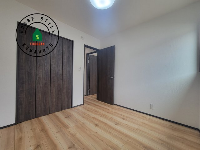 熊本市南区富合町杉島第6-4棟（1号棟）の和室|和室を上手に活用すると暮らし方の幅が広がります。例えば普段は開け放して、子供の小さいうちはお昼寝や遊びのスペースに。畳はソフトなので転んでもケガをしにくく安心です