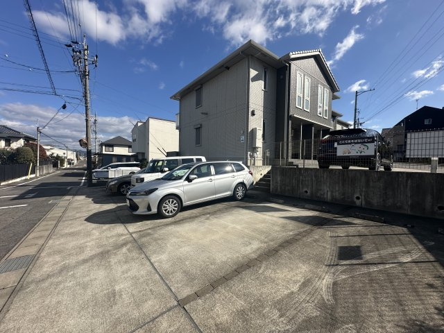 ハイドランジアの駐車場