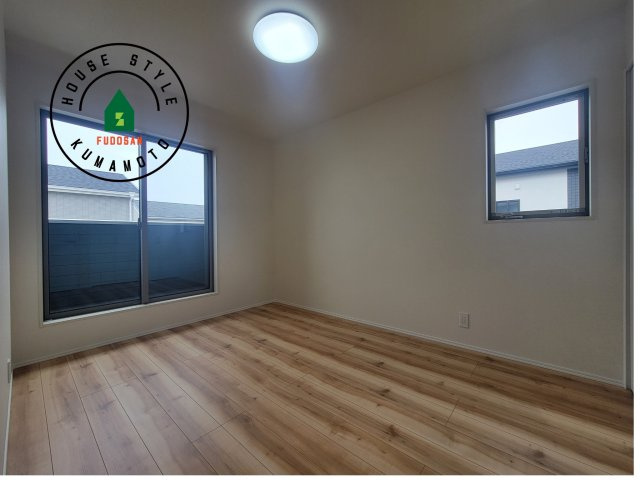 熊本市南区富合町杉島第6-4棟（3号棟）の寝室|主寝室には収納力に優れたクローゼットがありますので、お部屋もすっきり片付きます。