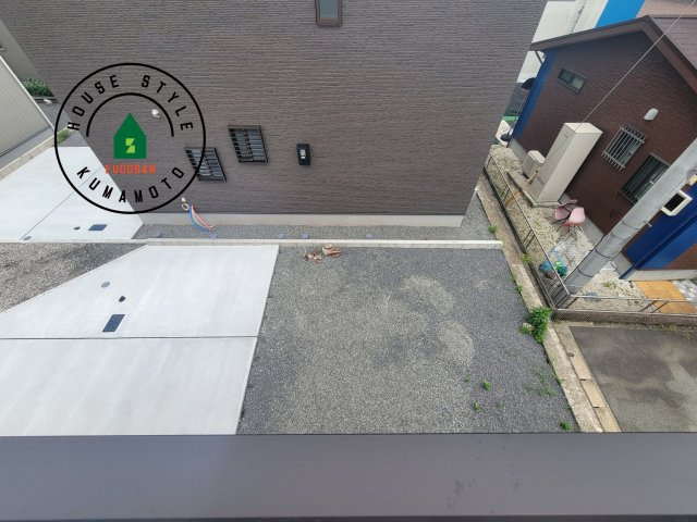 熊本市南区富合町杉島第6-4棟（4号棟）の展望|窓から緑が見える物件も魅力的です。