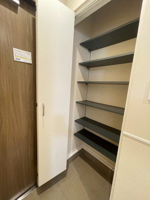 ミア・カーラの玄関|★1階のお部屋の写真です★