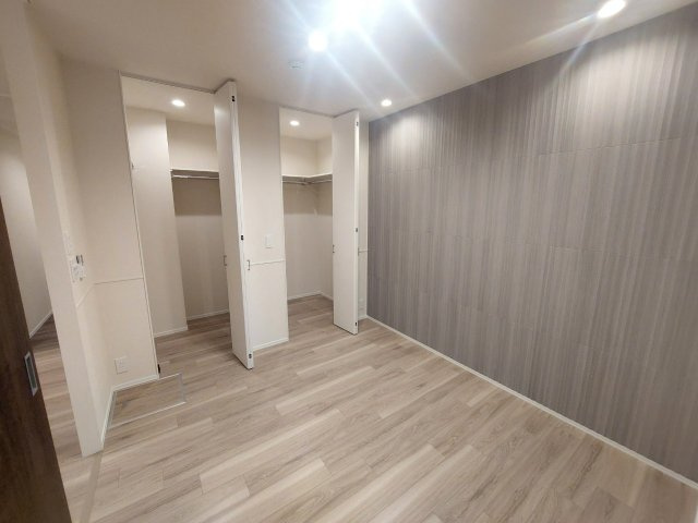 ＦｏｒｅｓｔＧｒａｎｄｅⅠ　フォレストグランデワンの収納|★納戸5.5帖★ダブルウォークインクローゼット付き★