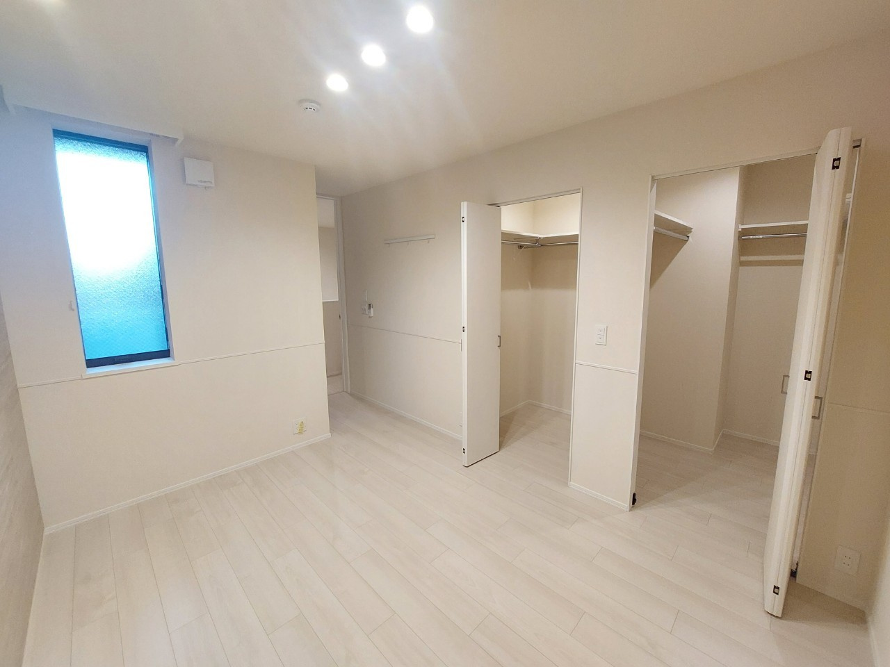 ＦｏｒｅｓｔＧｒａｎｄｅⅠ　フォレストグランデワンの寝室|★洋室6.5帖★ダブルウォークインクローゼット★