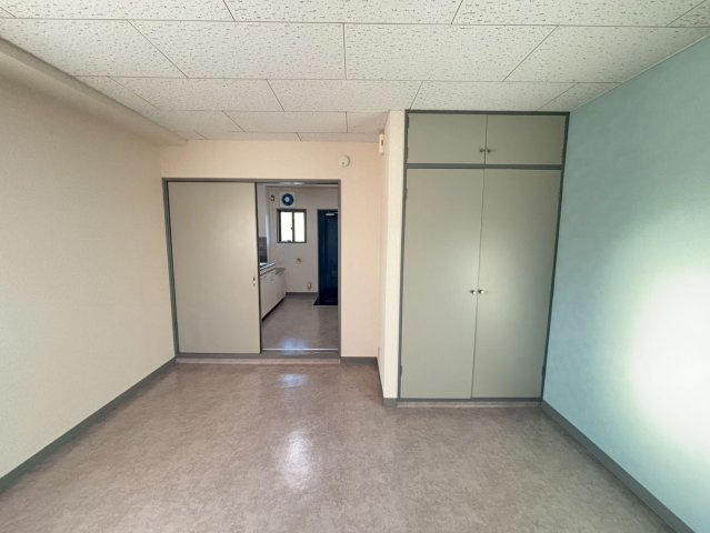 レジデンス秀幸の洋室|現状優先となります