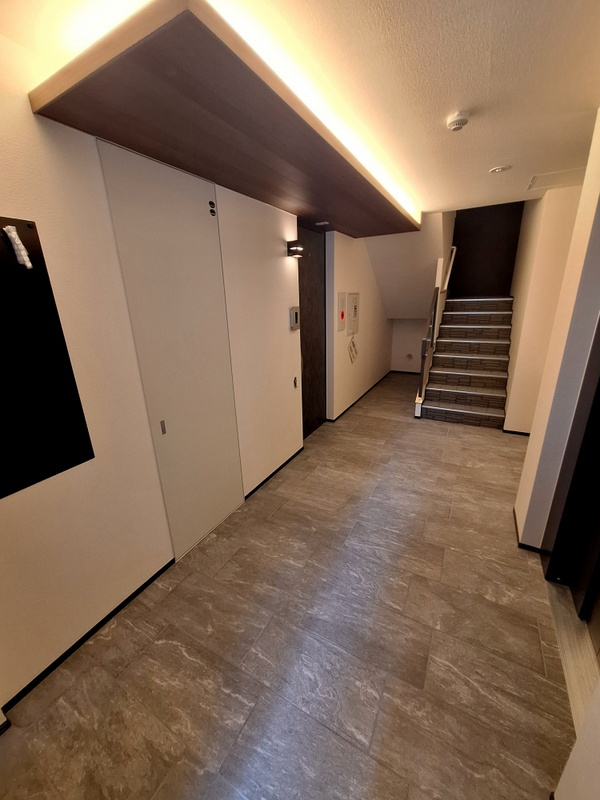 仮称　浦和区針ヶ谷3丁目メゾンのロビー|102号室　省エネ性能ラベル